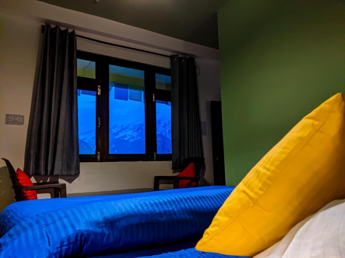 Nomads Hostel Tosh Ngoại thất bức ảnh