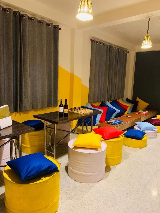 Nomads Hostel Tosh Ngoại thất bức ảnh