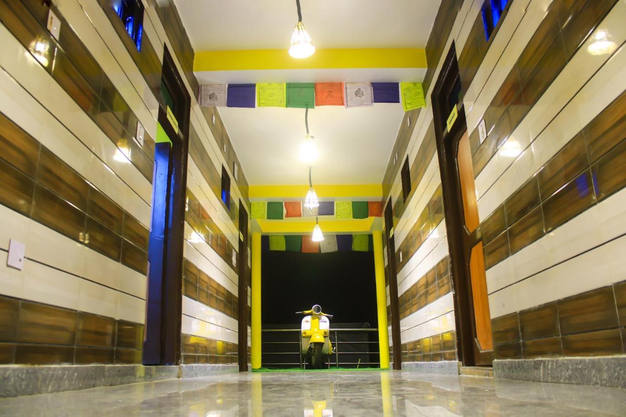 Nomads Hostel Tosh Ngoại thất bức ảnh