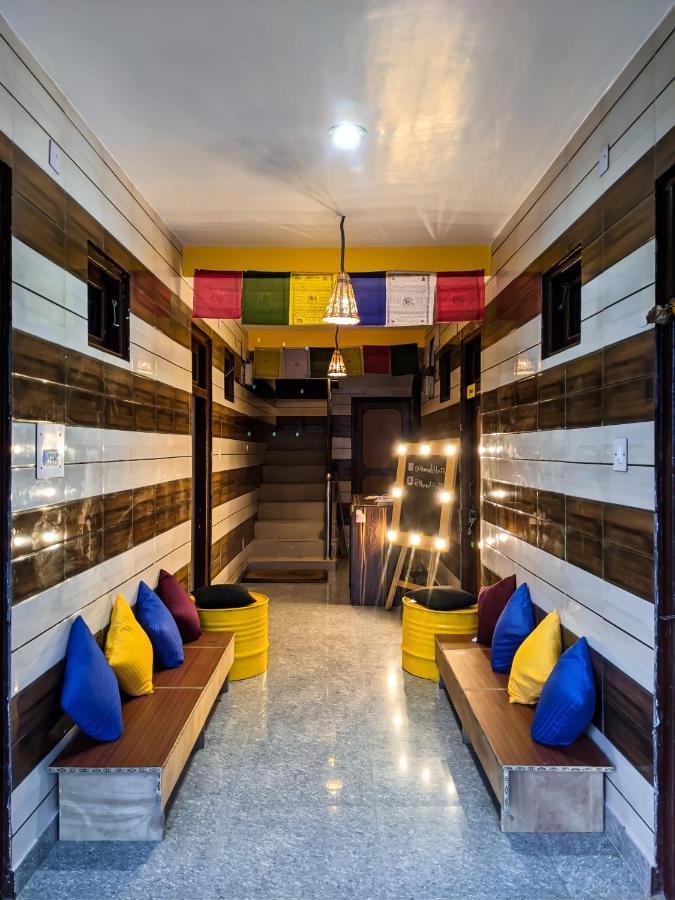 Nomads Hostel Tosh Ngoại thất bức ảnh