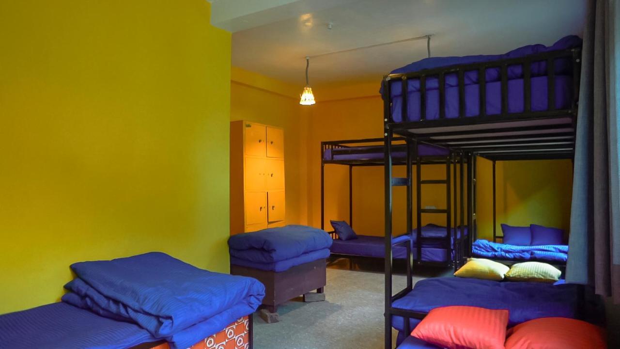 Nomads Hostel Tosh Ngoại thất bức ảnh