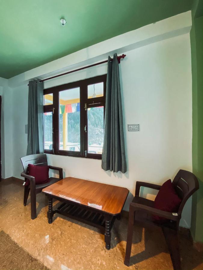Nomads Hostel Tosh Ngoại thất bức ảnh