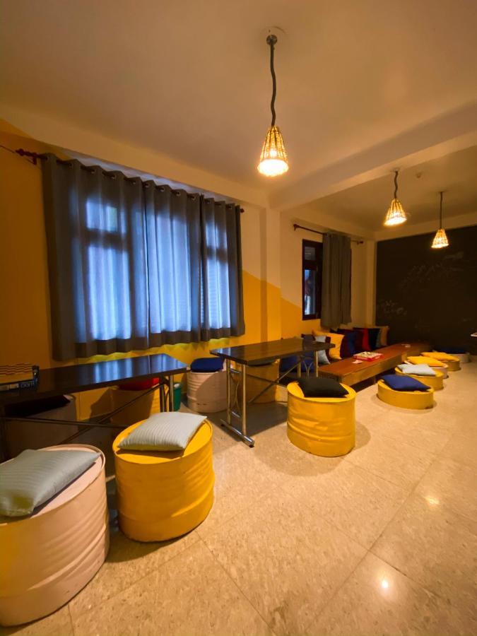 Nomads Hostel Tosh Ngoại thất bức ảnh
